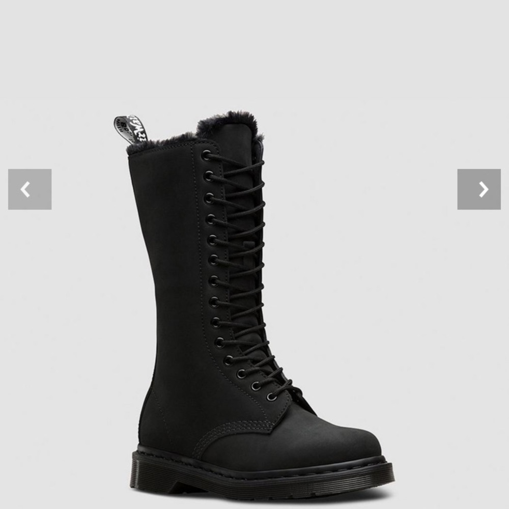 Doc martins fur lined boot youth size 3 NWB